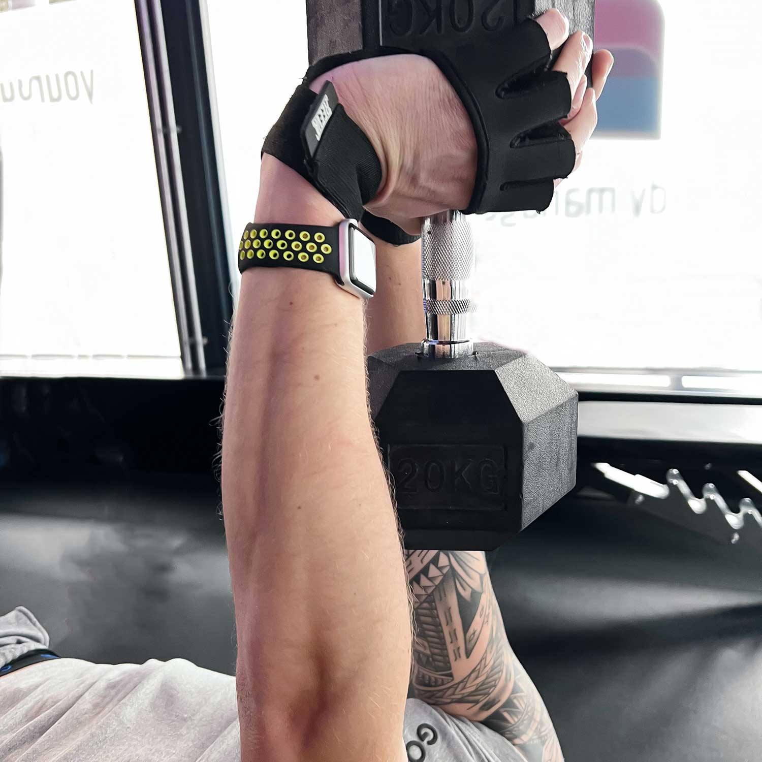 Correa deportiva doble para el Apple Watch - negro amarillo